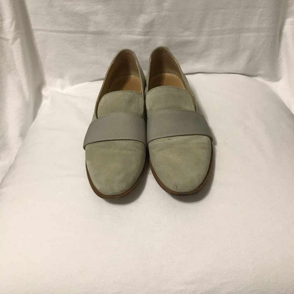 Women’s Rag & Bone off white loafer. Size 9.5